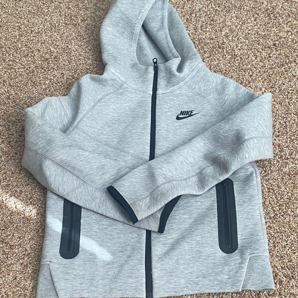 Nike Kids Gray Sweatpants & Joggers Set - Picture 7 of 8